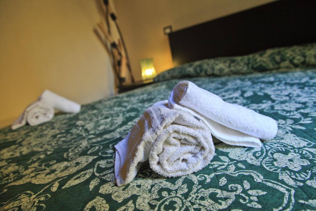 Madema B&B Cefalù Δωμάτιο φωτογραφία
